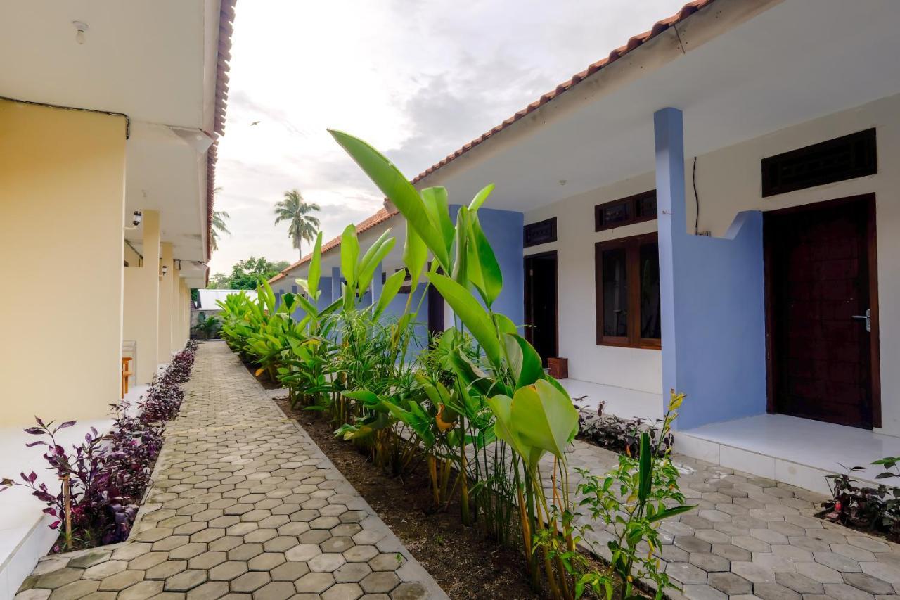 Oyo 2864 Mangsit Garden Homestay Exterior foto